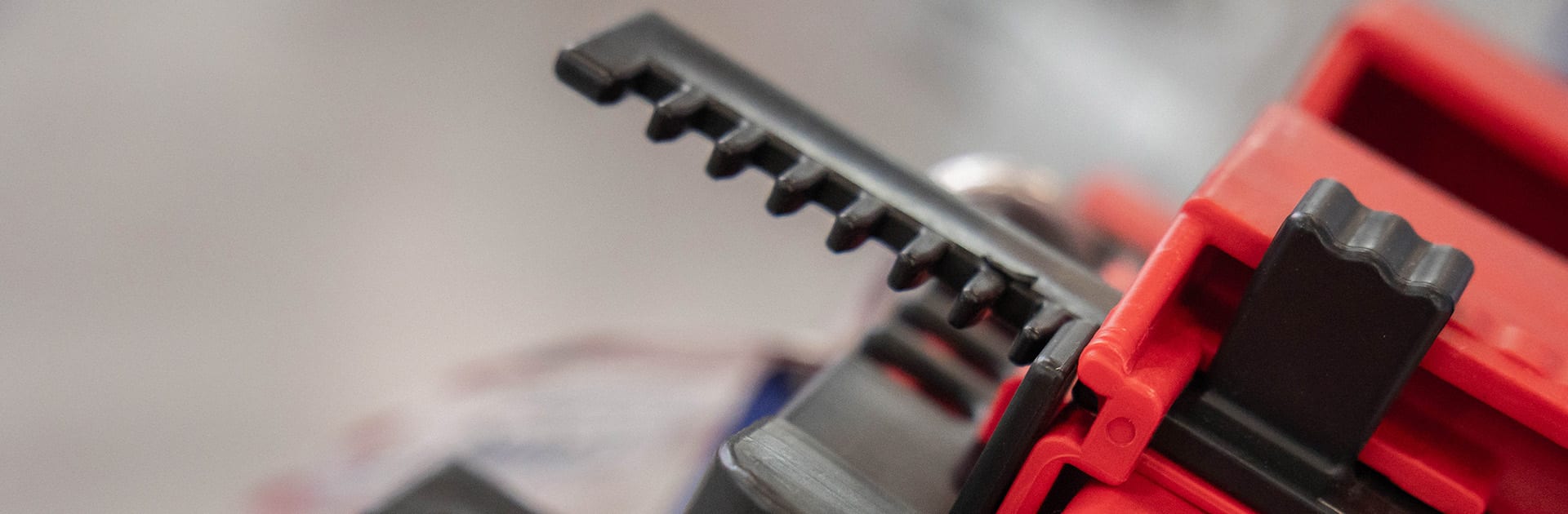 Conheça os lançamentos de bloqueio TAGOUT®
